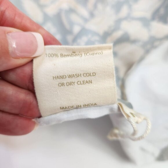 Reistor True Wrap Dress with Pockets Lined Floral Midi Dress Women's M - Picture 13 of 14